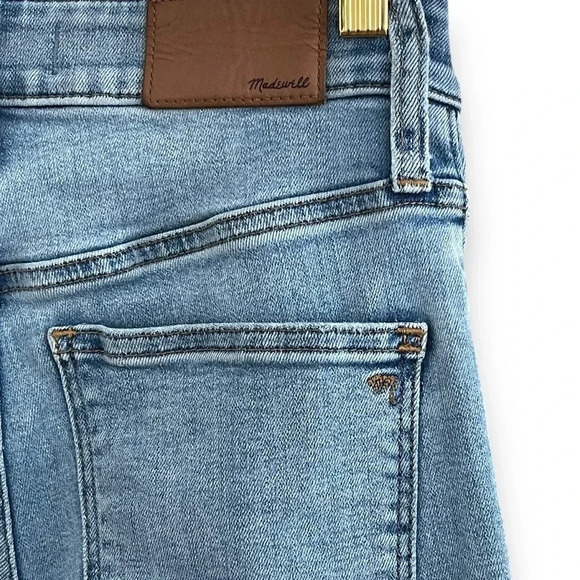 Madewell Curvy Roadtripper Jeans Women's Sz 25 in Benton Wash: Knee-Rip Edition - Picture 9 of 16